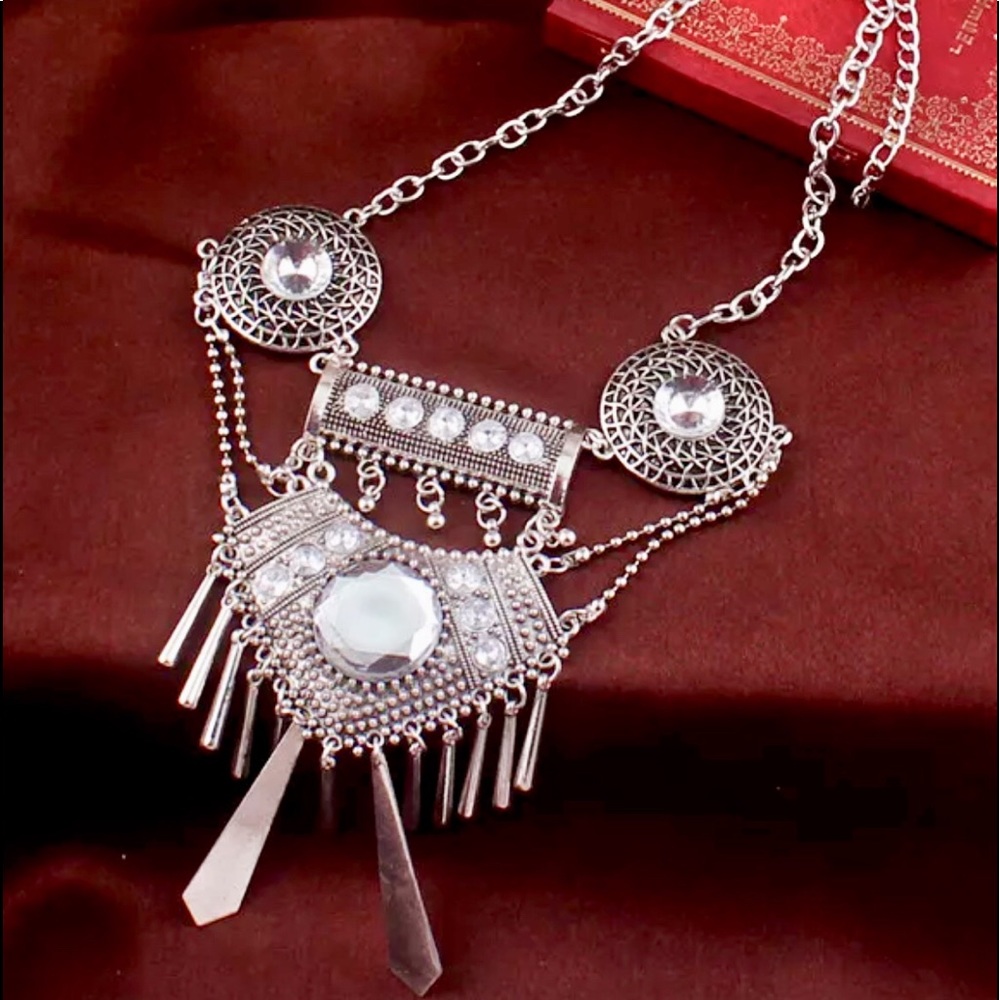 🔥FLASH SALE🔥Goddess Statement Necklace
